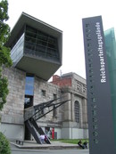 Eingang zum Dokumentationszentrum des Reichsparteitagsgeländes.